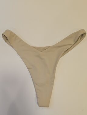 Joah Brown V cut Bottoms In DOVE